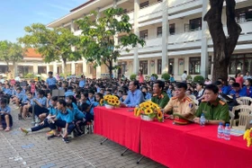 Hàng nghìn học sinh tiểu học 'cảm nhận' hiểm nguy từ TNGT