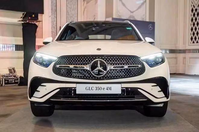 2-8908.jpg