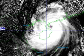 Hà Nội cho học sinh học online tránh bão số 11 Matmo