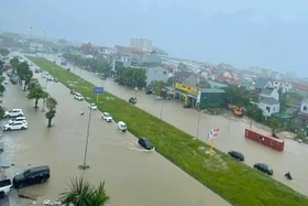 Bão số 10 Bualoi suy yếu, nhưng tác động hoàn lưu bão còn rất mạnh