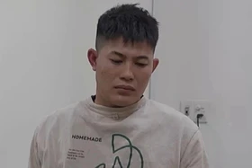 Ôm hai con nhỏ nhảy cầu, người cha có dấu hiệu tội Giết người