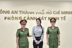 Trương Ngọc Ánh chiếm đoạt hàng ngàn lượng vàng thế nào?