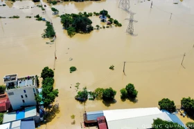 Hướng dẫn an toàn khi ủng hộ đồng bào bão lụt