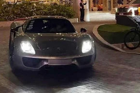 Porsche 918 Spyder của tỷ phú đô la Việt Nam bất ngờ tái xuất