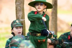 Rapper nhí Xệ Xệ bất ngờ xuất hiện tại Sao Nhập Ngũ 2025