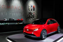 Mazda Vision-X Compact - xe mini điện có thể đọc cảm xúc người lái