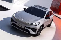 MG 4X 2027 chạy điện mới ra mắt tại Trung Quốc, "cạnh tranh" BYD Atto 2