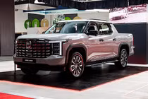 MG U9 trình làng, liệu có đủ sức cạnh tranh Frod Ranger và Toyota Hilux?