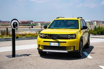 Cận cảnh SUV Fiat Grande Panda 2025, giá chỉ từ 17.000 USD