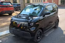 Tóm gọn VinFast Minio Green rẻ nhất Việt Nam "bằng xương, bằng thịt"