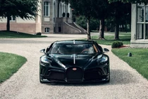 Bugatti La Voiture Noire giá 310 tỷ đồng được mang ra đấu giá kín