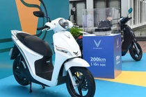 Doanh số xe máy điện bùng nổ, tăng gần 200% nhờ chuyển đổi xanh