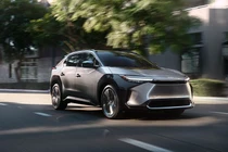 Toyota bZ4X ra mắt Đông Nam Á: SUV điện cỡ trung giá từ 1,2 tỷ đồng