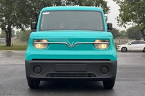 "Tóm gọn" VinFast EC Van giá 285 triệu tại Việt Nam, chạy 175km/sạc