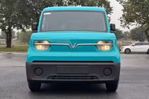 "Tóm gọn" VinFast EC Van giá 285 triệu tại Việt Nam, chạy 175km/sạc