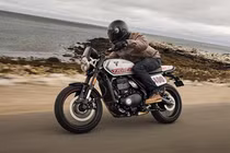 Hãng xe Triumph ra mắt môtô giá rẻ Tracker 400 2026 mới