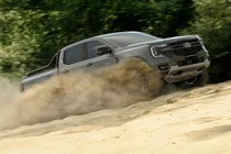 Ford Ranger 2026 thêm bản đặc biệt Wolftrak, khai tử máy dầu Bi-Turbo