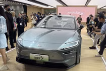 Chi tiết Toyota bZ7 – sedan điện cỡ S-Class, động cơ Huawei chạy 700km/sạc