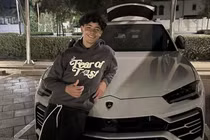  Ronaldo tặng con trai siêu xe Lamborghini Urus giá 300.000 USD