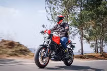 Royal Enfield ra mắt Guerrilla 450 2026, giá bán chỉ từ 69,2 triệu đồng