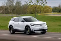 Ford hô biến Explorer EV thành xe van, phong cách "cảnh sát chìm"