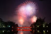 33 địa điểm bắn pháo hoa ở Hà Nội đêm giao thừa Tết Bính Ngọ 2026