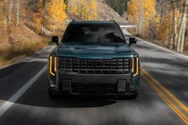 Kia Telluride Hybrid 2027 mở bán từ 46.490 USD, tiết kiệm nhiên liệu hơn