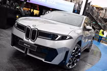 BMW thu phí thuê bao camera 360 độ, chủ xe muốn dùng phải trả phí