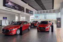Mazda3 một mình cân cả phân khúc sedan cỡ C đầu năm 2026