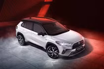 Tận mục Toyota Corolla Cross HEV GR Sport 2026 từ 980 triệu đồng