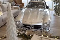 Dân chơi bán Bugatti Veyron để tậu Mercedes-Benz hơn 70 tuổi về "làm cảnh"