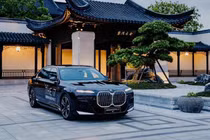 BMW tất tay điều chính giá bán hơn 30 mẫu ôtô tại Trung Quốc