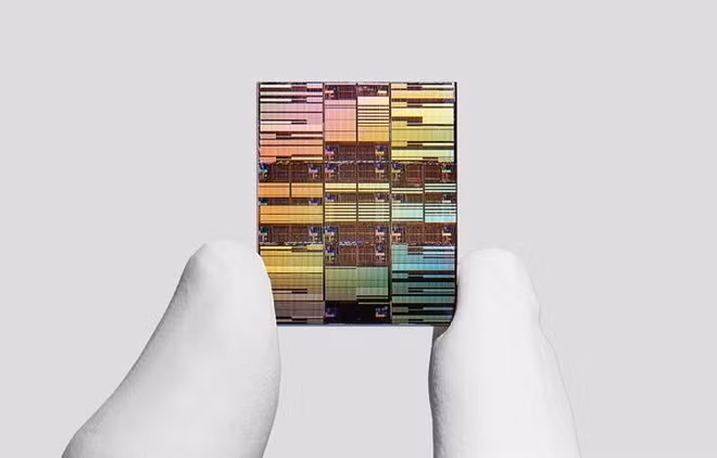 Chip có kích thước dưới 1nm của IBM - Ảnh: IBM