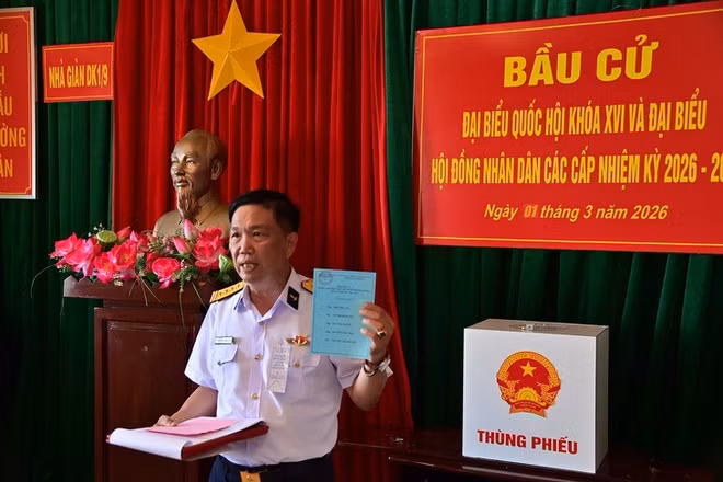 7-dai-ta-le-hong-quang-to-truong-to-bau-cu-huong-dan-cho-cac-cu-tri-tren-nha-gian-dk19-17723576712221932858027.jpg