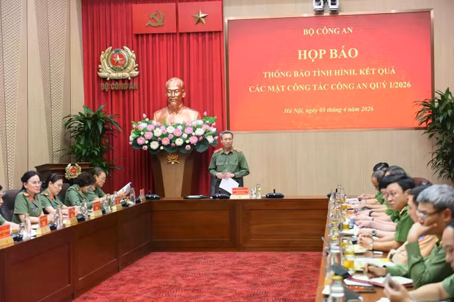 hop-bao-bo-cong-an-1753.jpg