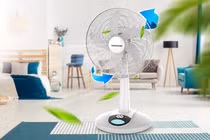 [GALLERY] 4 quạt tích điện đáng mua hè này, mất điện vẫn mát cả đêm