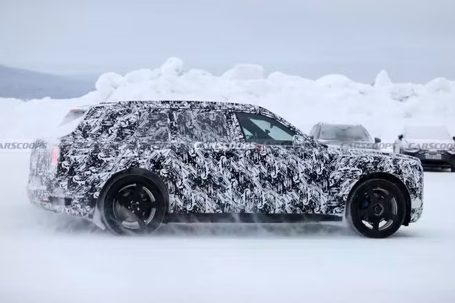 rolls-royce-cullinan-ev-testing-3.jpg