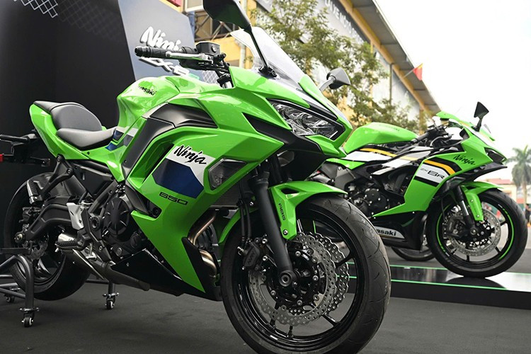 Kawasaki Ninja ZX-6R 2025 ra mắt Việt Nam, giá 299 triệu đồng