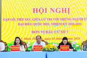 Ứng cử viên Nguyễn Quỳnh Liên tiếp xúc cử tri tại xã U Minh Thượng 