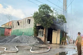 4 người tử vong trong vụ cháy nhà lúc rạng sáng ở Hà Nội