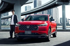 Ra mắt Honda HR-V e:HEV RS 2026 nâng cấp, thêm dẫn động 4 bánh