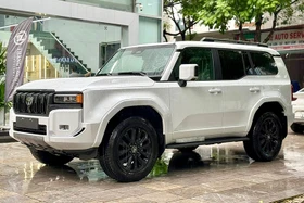 Toyota Land Cruiser Prado 2025 "kèm lạc" bất ngờ giảm giá để hút khách