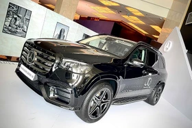 Chi tiết Mercedes-Benz GLS 450 đặc biệt gần 6 tỷ đồng tại Hà Nội 