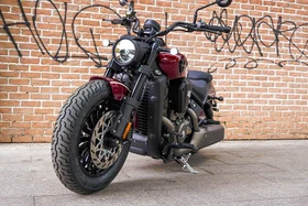 Chi tiết Benda Dark Flag 500 Commander - xe môtô chất chơi tại Việt Nam