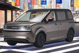 Sharp trình làng mẫu xe điện đầu tiên, nội thất "sang xịn mịn"