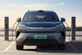 BYD sắp có trạm sạc siêu nhanh 1.500 KW, sạc 5 phút chạy cả trăm km