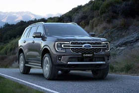 Ra mắt Ford Everest Platinum 2026 máy dầu 2.0L, giá bán từ 1,4 tỷ đồng