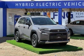 Toyota RAV4 Hybrid 2026 từ 970 triệu đồng tại Philippines, có về Việt Nam?