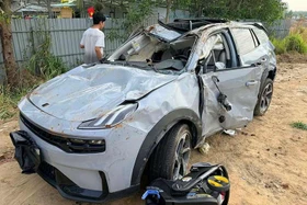 Chủ xe Lynk & Co 06 lật nhiều vòng trên cao tốc “không hề được tặng xe mới”