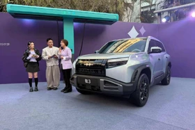 Ra mắt Fang Cheng Bao Ti3 bản sạc siêu nhanh, giá chỉ 538 triệu đồng